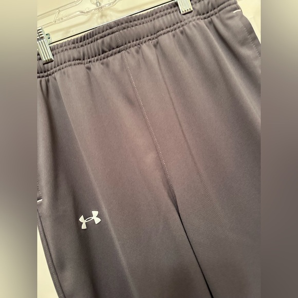 🔥 Under Armour Youth Boys XL Two-Tone Gray Athletic Pants with Ankle Zippers - Picture 4 of 6
